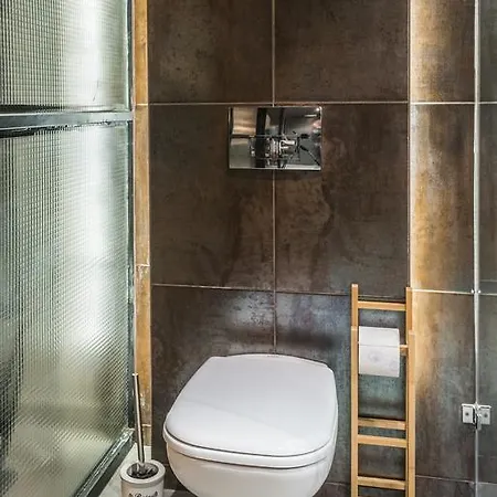 Rusty Loft & Bar Loft Apartment Budapest